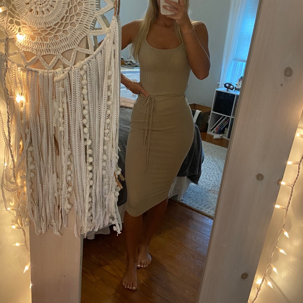 Misguided Tight Tie Belt Ribbed Dress